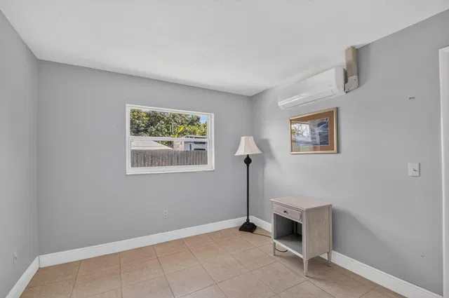  Residence photo 24