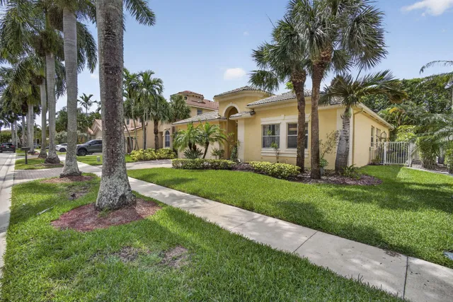 Residence photo 4