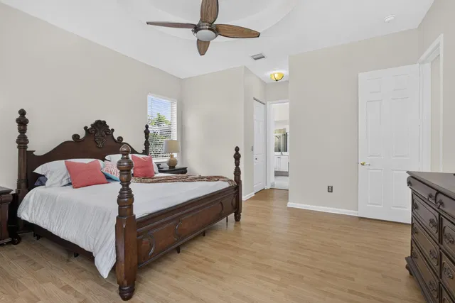 Residence photo 25