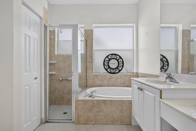 Residence photo 48