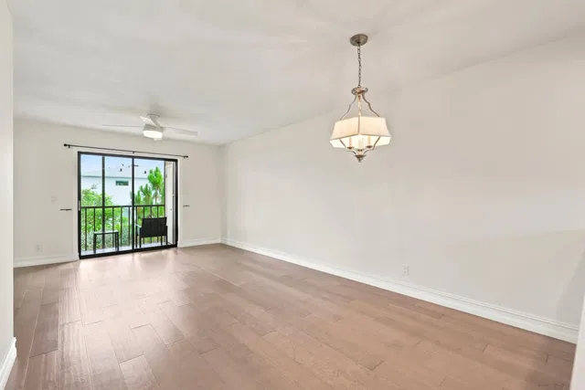  Unit 203 photo 9