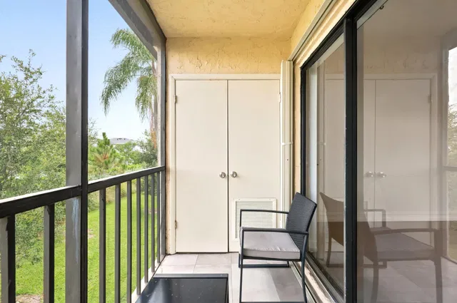  Unit 203 photo 32