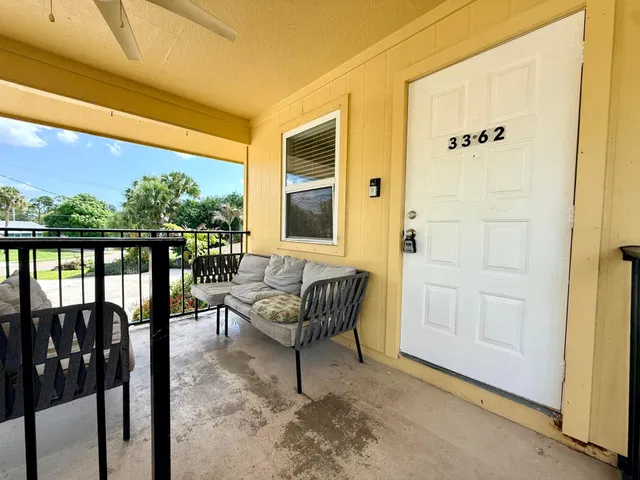 Residence photo 2