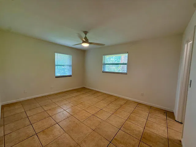 Residence photo 14
