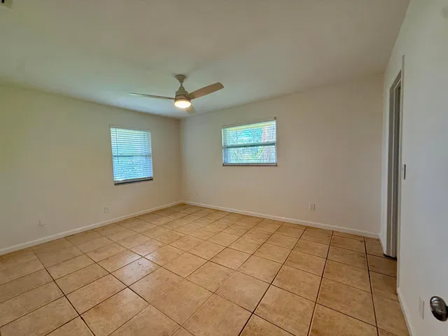 Residence photo 15