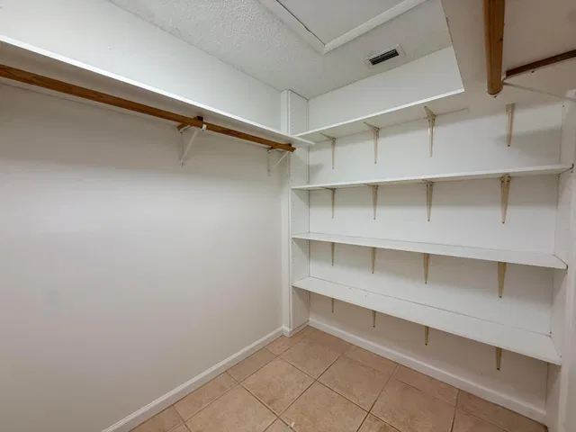 Residence photo 18