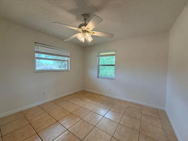Residence photo 19