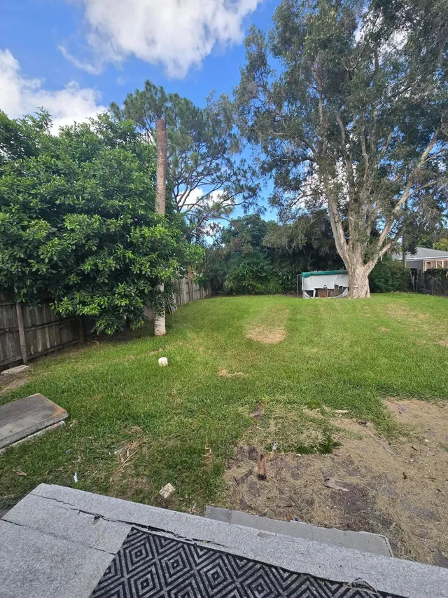 Residence photo 3