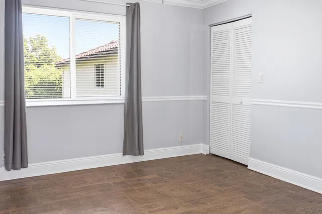 Unit L204 photo 14