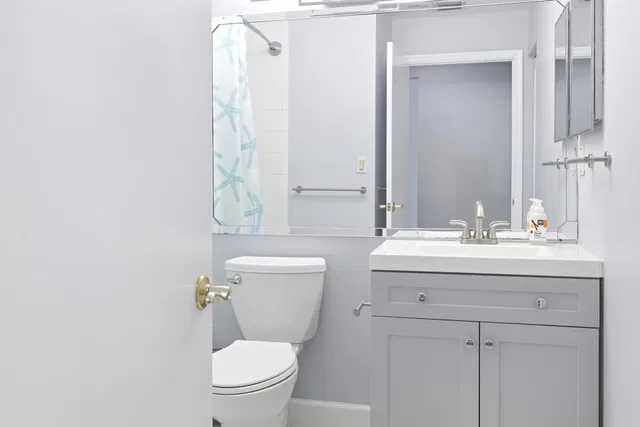 Unit L204 photo 16