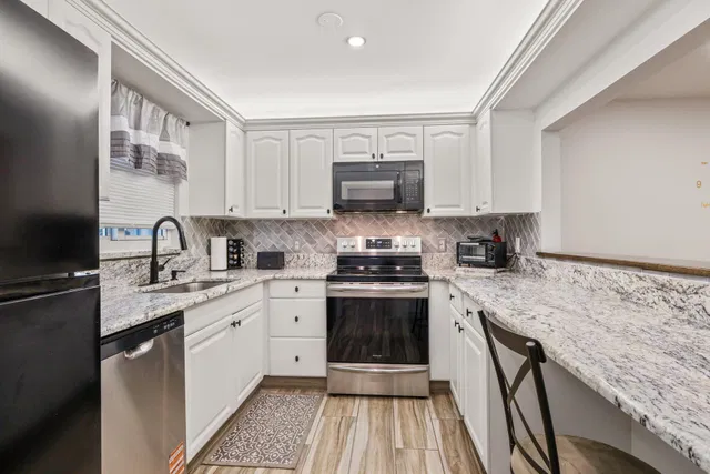 Unit 58-5 photo 2