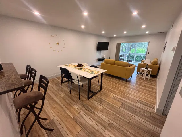 Unit 58-5 photo 7