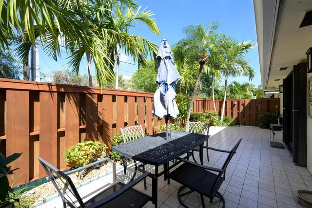  Residence photo 17