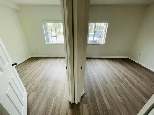Unit 212 photo 11