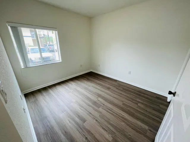 Unit 212 photo 12