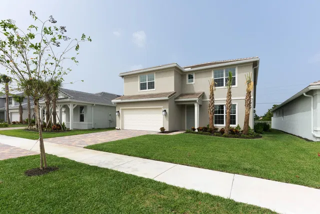 Residence photo 2