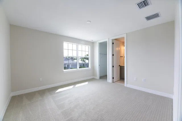 Residence photo 19
