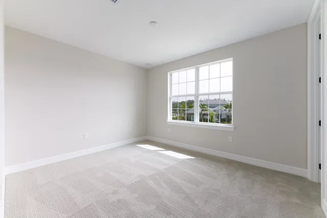 Residence photo 22