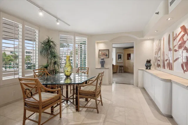 Boca Raton Unit 329 photo 6