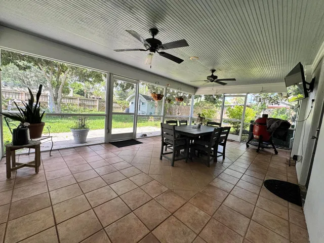  Residence photo 27
