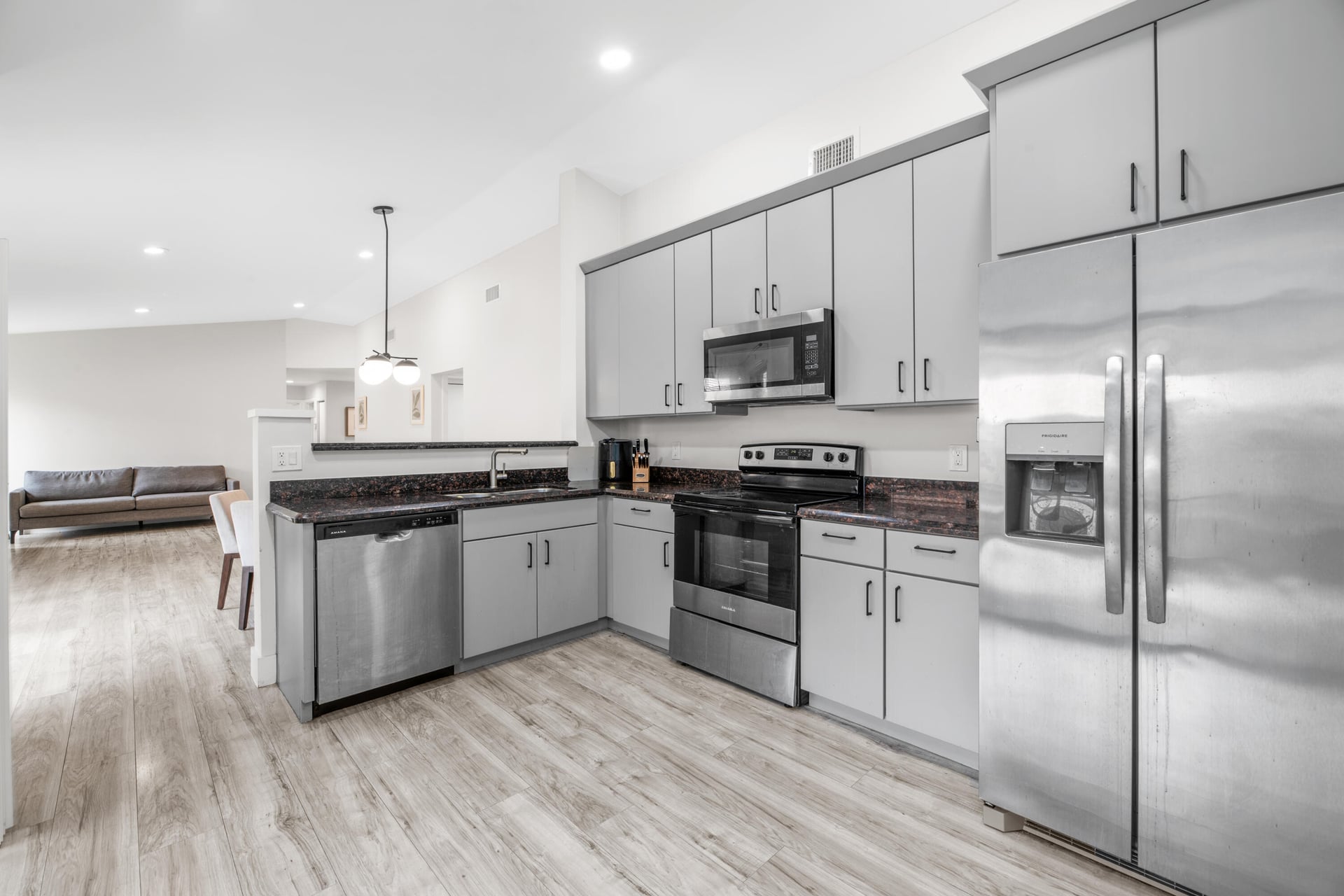 Residence photo 18