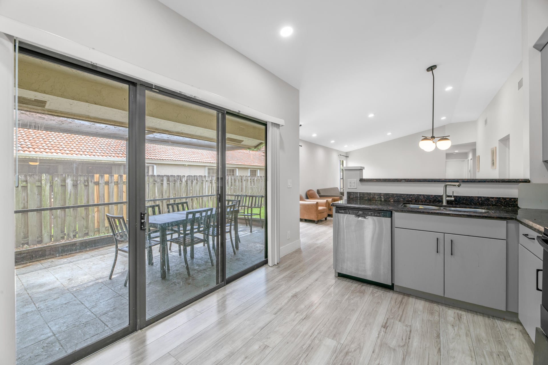Residence photo 19