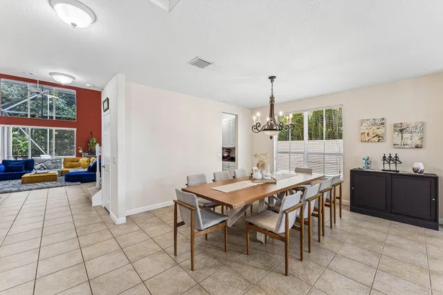 Residence photo 8