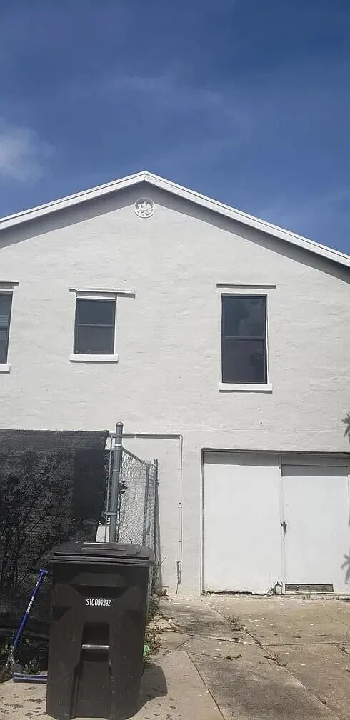Residence photo 2