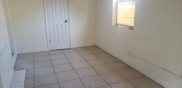 Residence photo 10