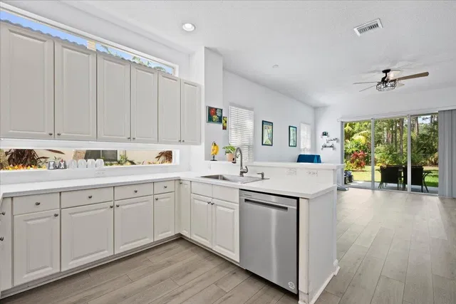 Evergrene Palm Beach Gardens Residence photo 9