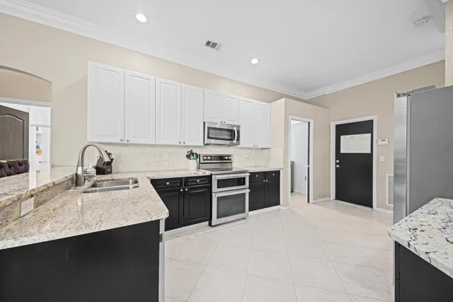 Residence photo 20