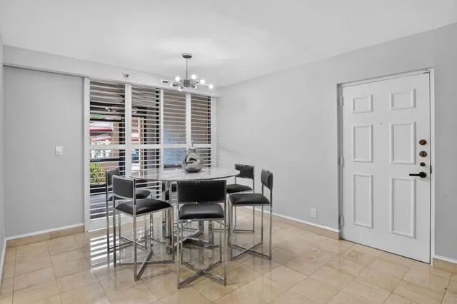 Unit 102 photo 10