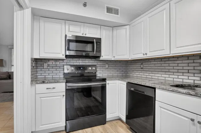 Unit 102 photo 14