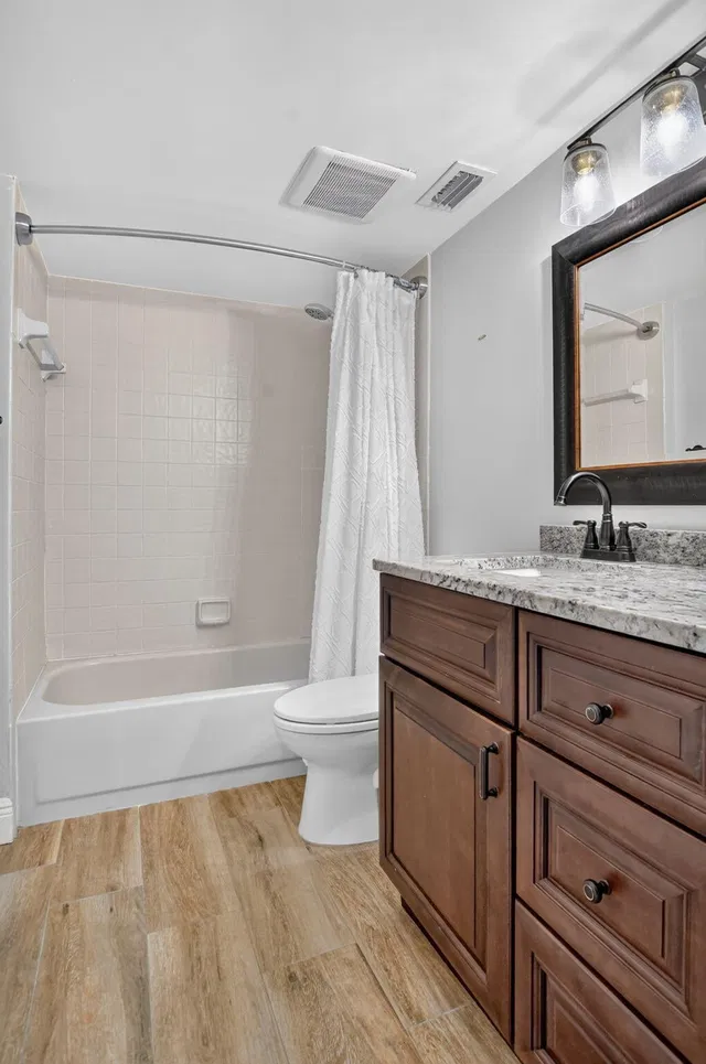 Unit 102 photo 38
