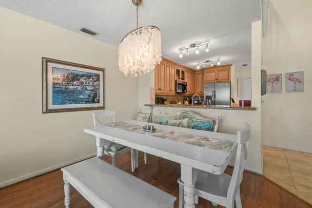  Residence photo 12