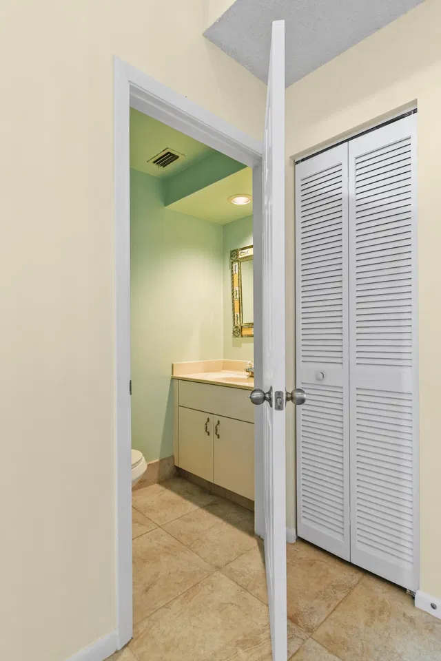  Residence photo 27