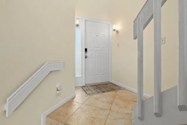  Residence photo 30