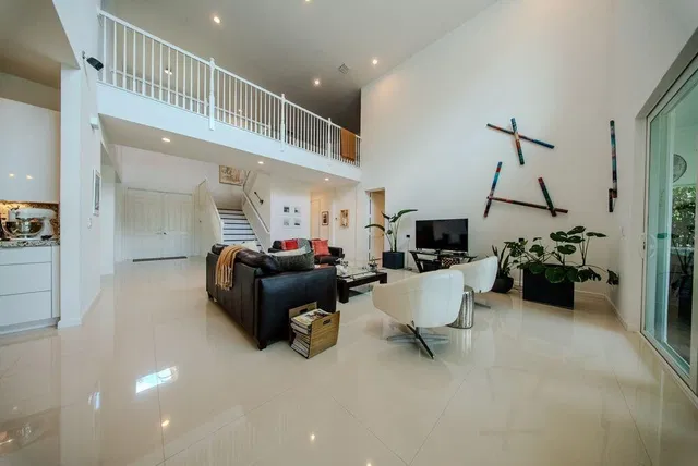 Residence photo 11