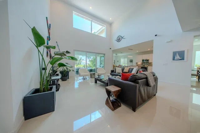 Residence photo 12