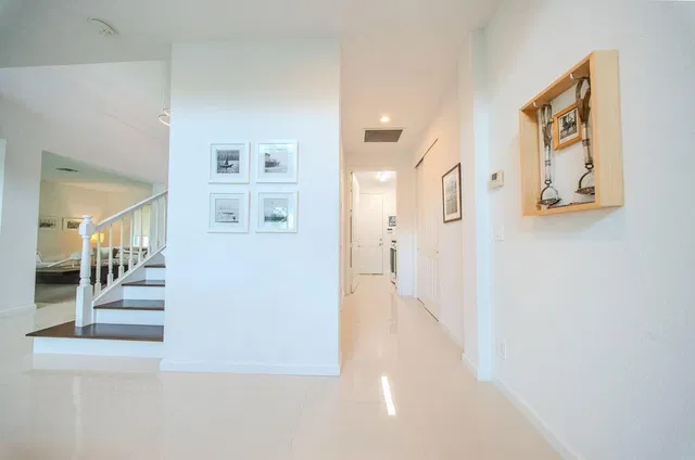 Residence photo 19