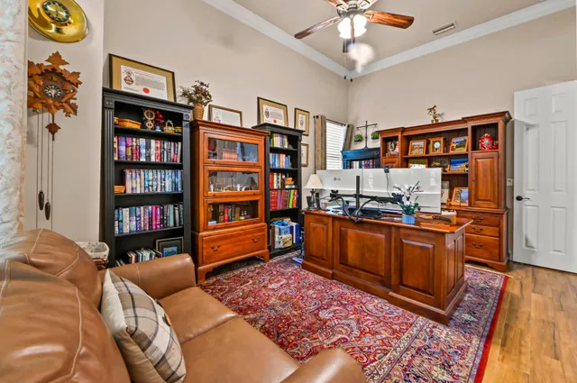 Residence photo 31