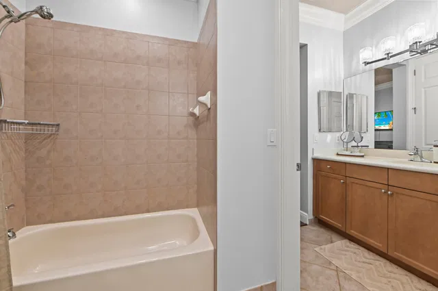 Residence photo 35