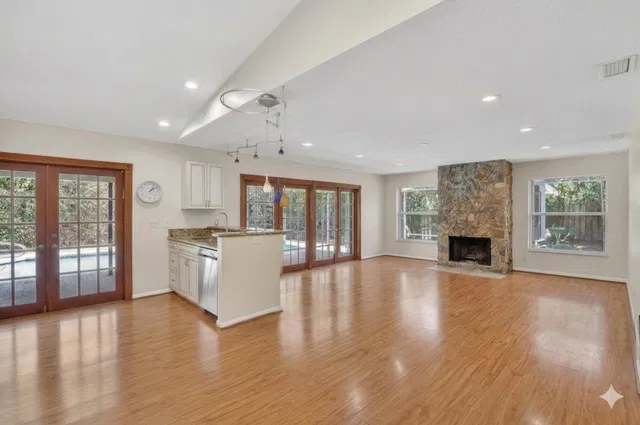 Thornhill Green Residence photo 10