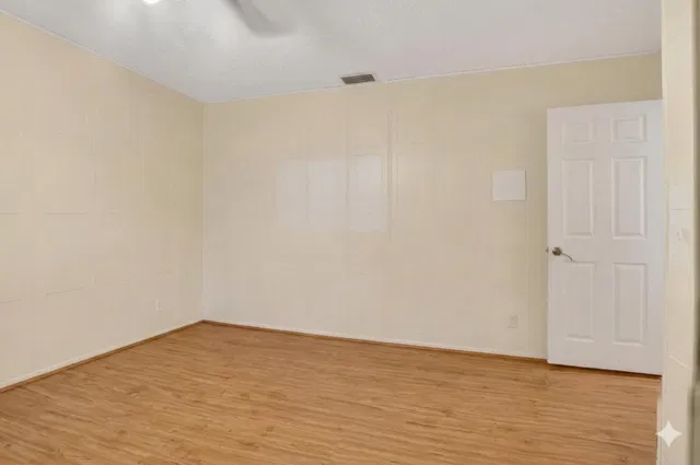 Thornhill Green Residence photo 24