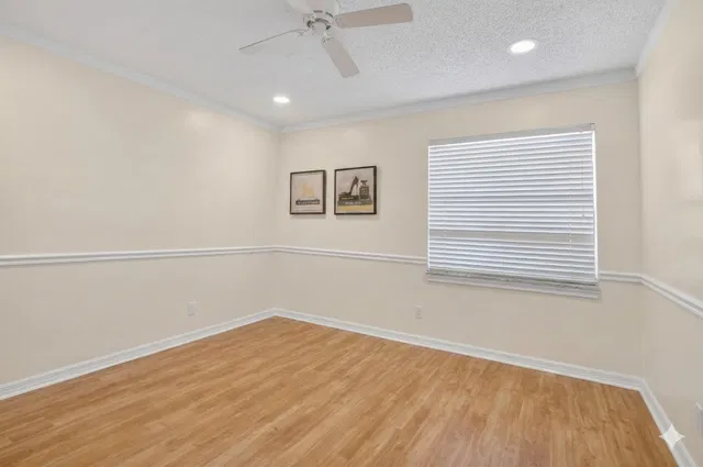 Thornhill Green Residence photo 25