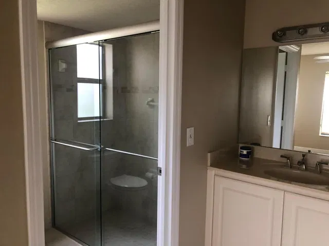 Unit 1250 photo 8