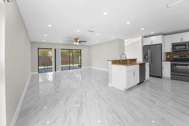 Thornhill Green Residence photo 7