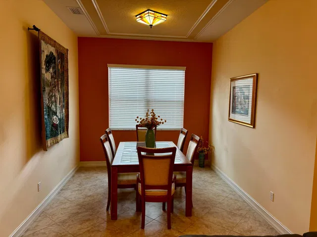 Residence photo 4