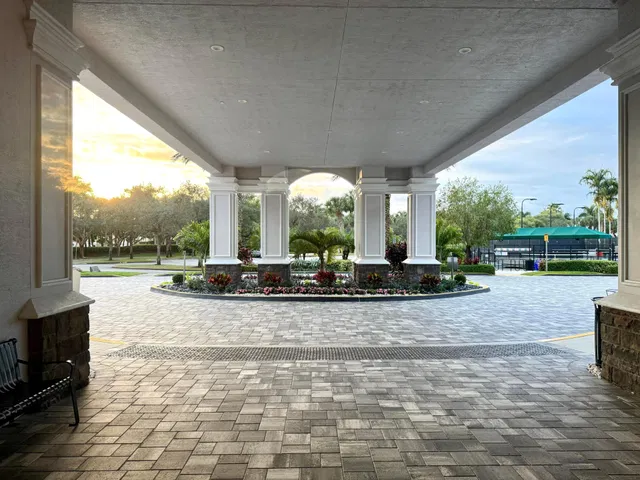 Residence photo 20