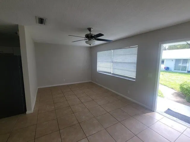 Residence photo 7